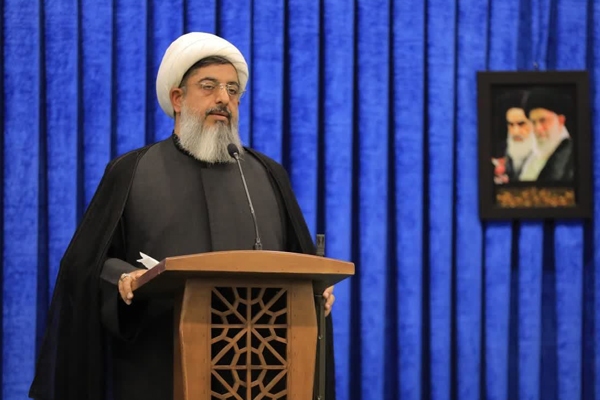 امام جمعه ساوجبلاغ: دشمنان اسلام و ایران از وحدت ما ضربه خورده‌اند