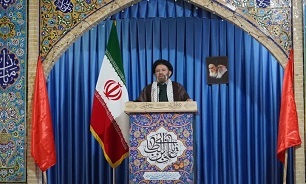امام جمعه لرستان: برخورد قاطع با اهانت و هتاکی به ارزش‌ها ضروری است