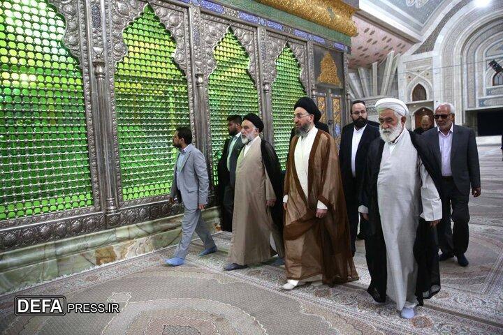 ادای احترام سید عمار حکیم به مقام امام خمینی