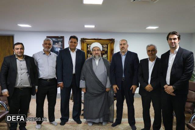 دیدار دکتر یزدانیان، رییس پژوهشگاه فضایی ایران با نماینده ولی فقیه در استان و امام جمعه تبریز