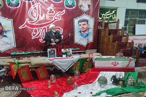 یادواره شهدای شهر پلنگ‌آباد با حضور خانواده شهدا و ایثارگران برگزار شد