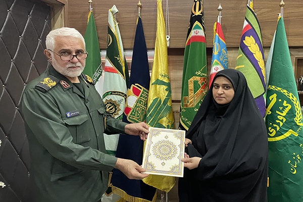 مسئول نیروی انسانی اداره کل حفظ آثار دفاع مقدس خوزستان رتبه برتر کشور شد