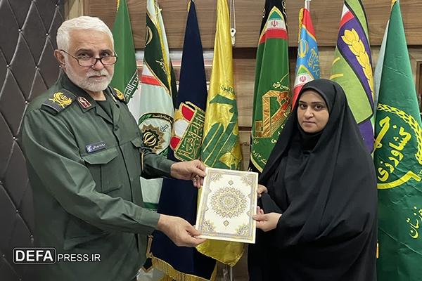 مسئول نیروی انسانی اداره کل حفظ آثار دفاع مقدس خوزستان رتبه برتر کشور شد