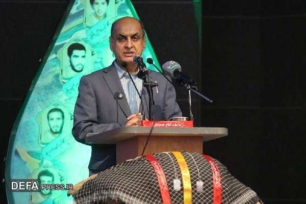 مسئولان با خدمت‌رسانی صادقانه، قدردان ایثار شهدا باشند