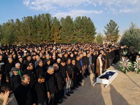 مادر شهیدان والامقام خراسانی در جوار گلزار شهدای روستای خورزان آرام گرفت