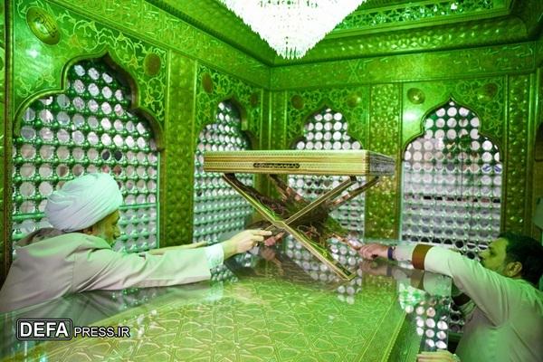 تصاویر/غبارروبی و عطرافشانی حرم مطهرحضرت احمدبن موسی (ع)