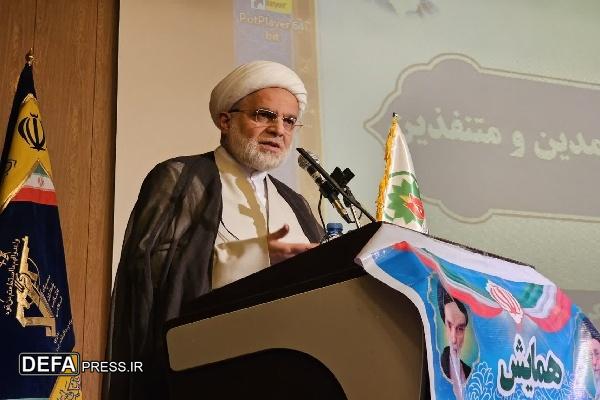 برخی تفرقه‌افکنان سال‌های گذشته امروز دم از وفاق می‌زنند