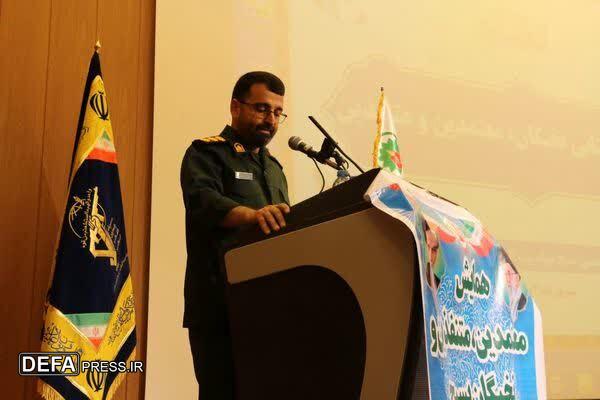نگاه انقلاب اسلامی به نخبگان متفاوت از مکاتب غربی است