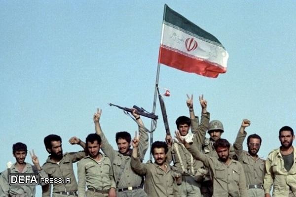 مردم ایران با تکیه بر فرهنگ دفاع مقدس در مقابل دشمن ایستادند