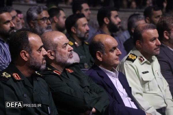 رمز پیروزی در دفاع مقدس و جنگ صهیونی، حضور مردم در میدان است