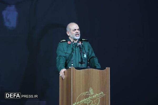 مسیر پرافتخار دفاع از انقلاب با تداوم مقاومت و همدلی ملت ادامه دارد