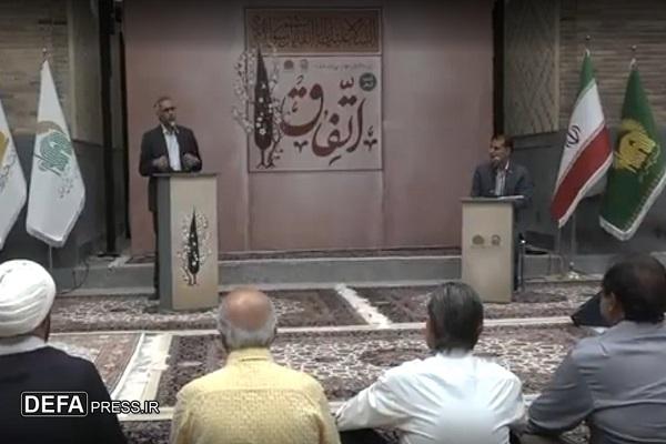 شب شعر «اتفاق» با حضور جمعی از شاعران شیعه و اهل سنت در حرم مطهر رضوی برگزار شد