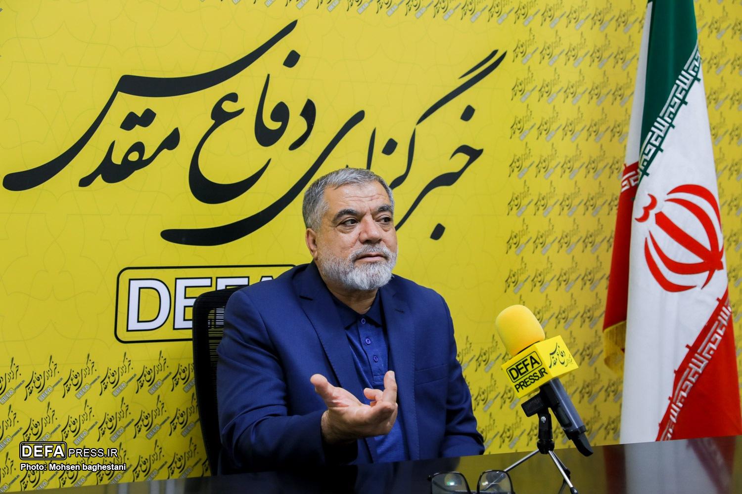 ولایتمدار: دفاع مقدس ۱۲ روزه تفسیر عملی جایگاه ولایت بود/ شگفتی‌های تازه‌ای در انتظار خطای مجدد دشمن است/ ایران به‌دنبال ساخت سلاح‌ هسته‌ای نیست/ عملکرد نیروهای مسلح در جنگ ۱۲روزه شگفت‌انگیز بود
