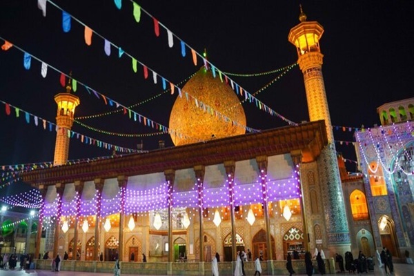 اعلام ویژه برنامه‌های جشن میلاد پیامبر (ص) در حرم شاهچراغ (ع)
