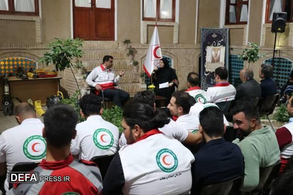 عکس|واکنش سریع؛ روایت لحظات نفس گیر امدادگران هلال احمر در جنگ ۱۲ روزه