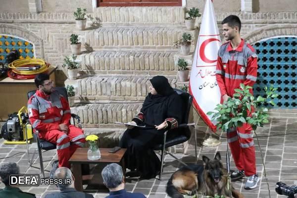 عکس|واکنش سریع؛ روایت لحظات نفس گیر امدادگران هلال احمر در جنگ ۱۲ روزه