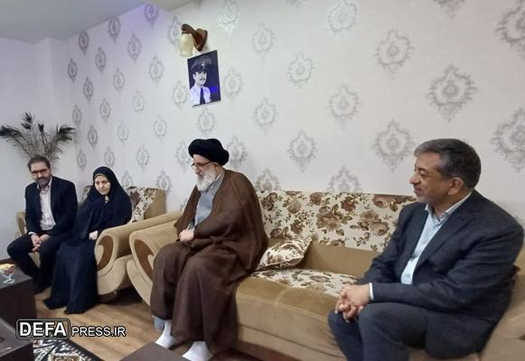 دیدار امام‌جمعه کرج با خانواده شهدا و ایثارگران به مناسبت هفته وحدت