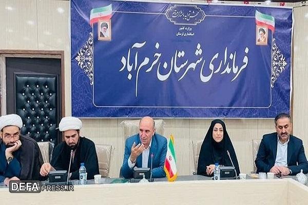 درمنان گفت: مروز راهبرد دشمن ایجاد گسستگی اجتماعی در جامعه است