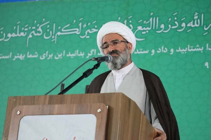 امام جمعه سمنان: حمایت از دولت سد محکمی برابر توطئه‌های دشمن است