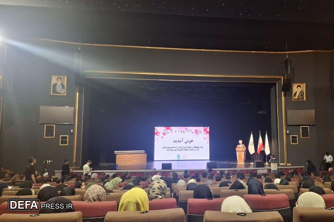 مراسم تقدیر از پذیرفته شدگان سمپاد مناطق محروم برگزار شد