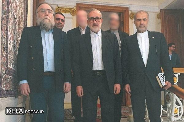 بازدید شهید سپهبد علی شادمانی، از نمایشگاه بین‌المللی فنی-رزمی روسیه