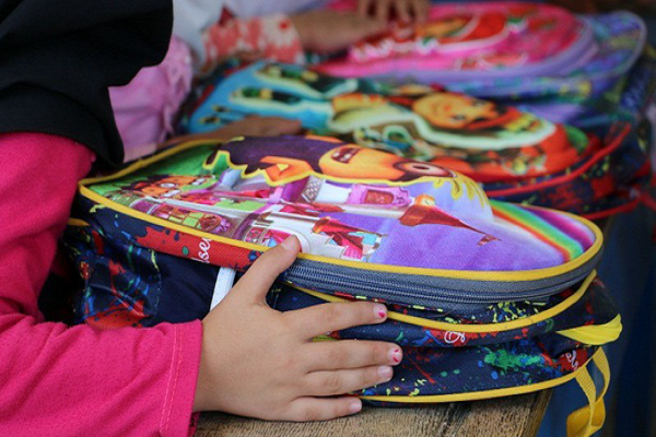 تهیه ۲۱۰۰۰ لوازم‌التحریر برای دانش‌آموز محروم کرمانشاهی