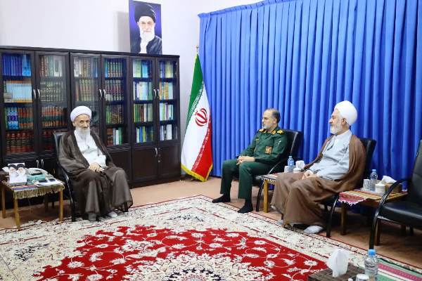 تأکید بر حفظ بنیه اعتقادی در سپاه/ بچه‌های سپاه و بسیج مازندران با جان و دل ایثار می‌کنند