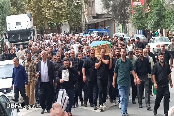 پیکر پاک پدر شهید «حسینیان» در نکا تشییع شد+ فیلم