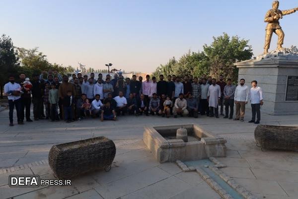 بازدید اتباع خارجی از مرکز فرهنگی و موزه دفاع مقدس و مقاومت همدان + تصاویر