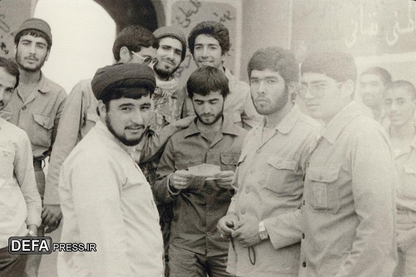روحانی شهیدی که فرمانده تیپ برای شرکت در نماز جماعتش خود را می‌رساند