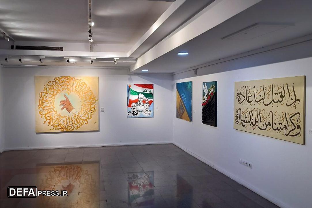 نمایشگاه «هنر در برابر جنگ» با یادی از شهیده «منصوره عالیخانی» افتتاح شد 