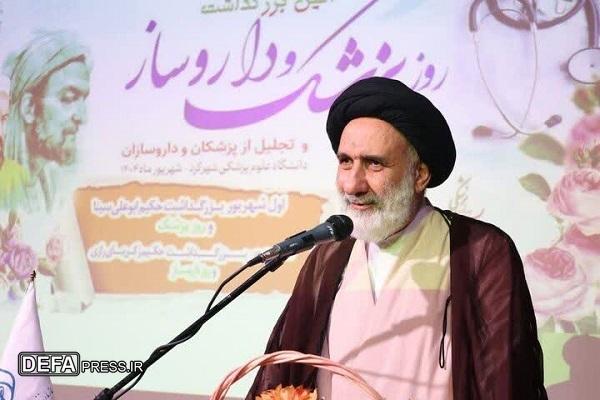 حجت‌الاسلام فاطمی : توجه به علم و دین کلید موفقیت فردی و اجتماعی است