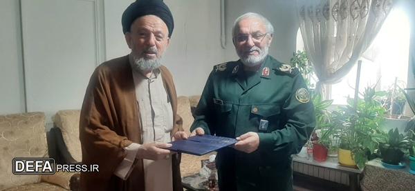 دیدار سردار ادیبی با دو روحانی پیشکسوت دفاع مقدس در آستانه هفته دفاع مقدس