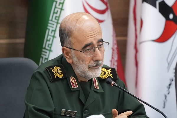 سردار آزادی: پیام شهدا باید با زبان هنر به نسل جوان منتقل شود