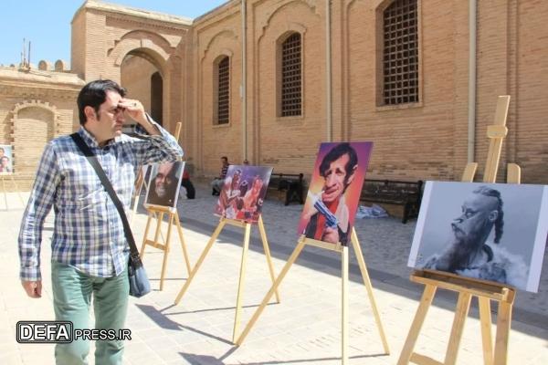 نمایشگاه بین‌المللی «بزرگان کاریکاتوریست چهره جهان» در خرم‌آباد برپا شد + عکس