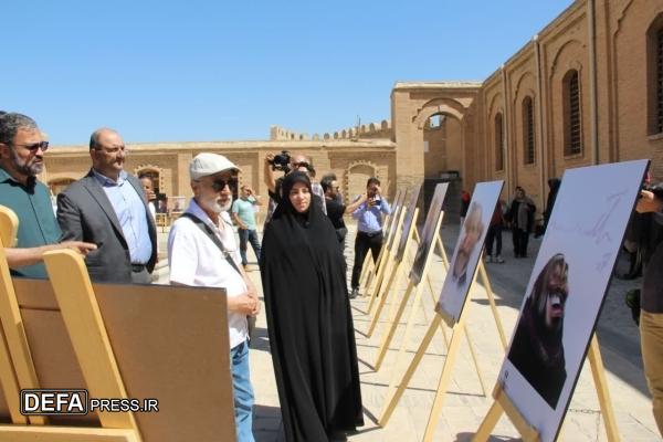 نمایشگاه بین‌المللی «بزرگان کاریکاتوریست چهره جهان» در خرم‌آباد برپا شد + عکس