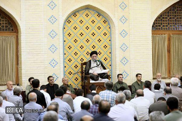 اخلاق و ادب دو پایه اصلی اسلام هستند
