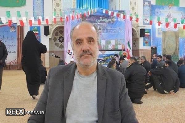 خانواده‌های شهدا محور برنامه‌های فرهنگی باشند