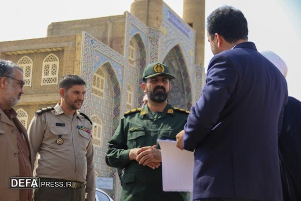 بازدید از مقبره شهید گمنام در مصلی اشکذر