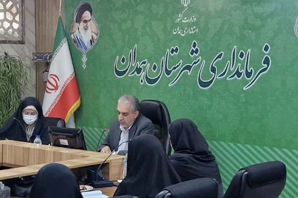 بانوان نقش محوری در جامعه اسلامی دارند