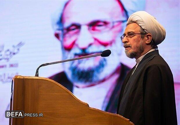 امام خمینی (ره) در سخت‌ترین شرایط جنگ تحمیلی نیز حمایت از فعالیت‌های علامه مصباح را متوقف نکردند