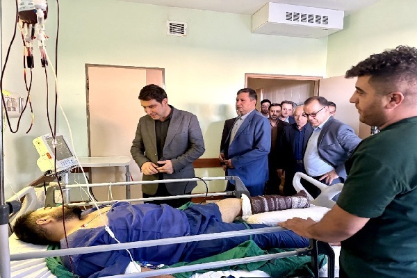استاندار کردستان از مجروح حادثه معدن طلای سقز عیادت کرد