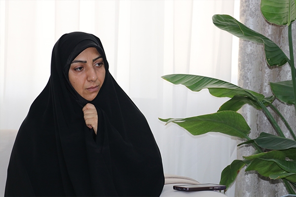 وظیفه ما تشخیص حق از باطل و شناساندن دشمن اصلی به مردم است