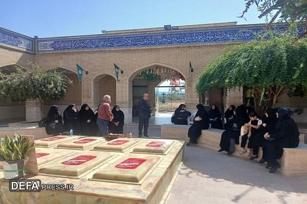 تصاویر/ ادای احترام کارکنان انتظامی مازندران به یادمان شهدای گمنام موزه دفاع مقدس و مقاومت استان