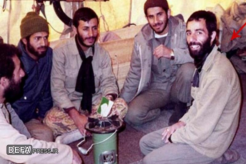 سربازی که مقام فرماندهی، ذره‌ای از تواضعش کم نکرد!