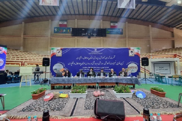 حجت الاسلام فاطمی: غفلت از تربیت جوانان، جامعه را به انحطاط می‌کشاند