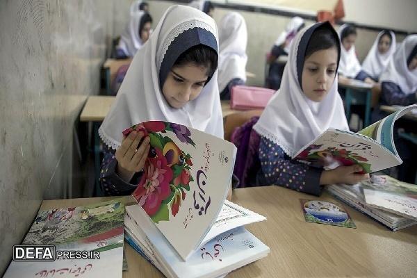 توزیع کتاب‌های درسی دانش‌آموزان با نیاز‌های ویژه در کردستان آغاز شد