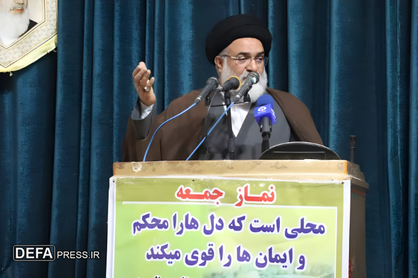 دفاع مقدس، نماد ایستادگی ملت ایران در مقابل استکبار جهانی است