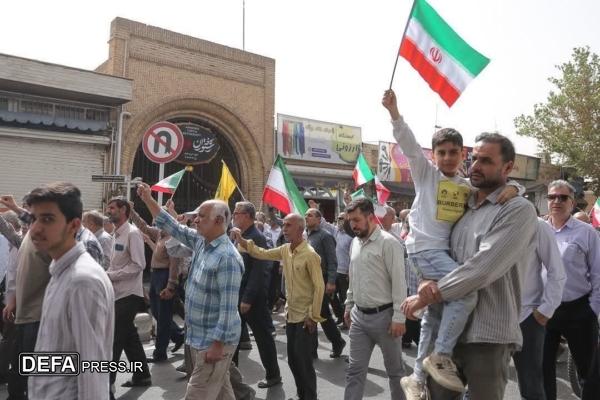 نمازگزاران جمعه، خشم خود را از جنایات صهیونیست‌ها فریاد زدند
