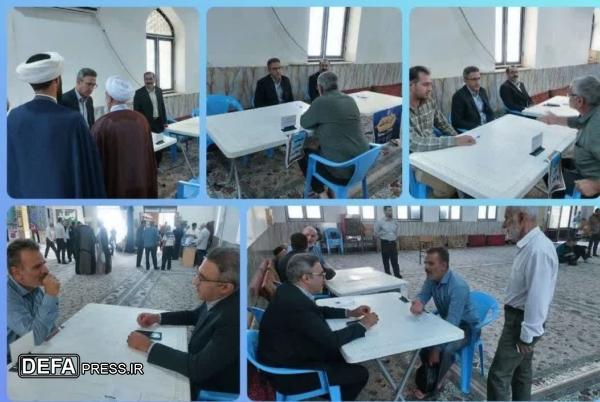 میز خدمت اداره صمت آبیک در نماز جمعه برپا شد